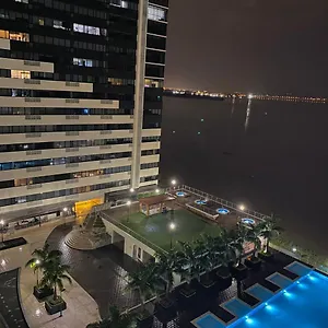 Vista A La Ciudad Y Rio Con Generador 24 Horas Guayaquil